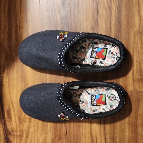 Mickey Women's Size 7 Slip On Sandal - Picture 1 of 10